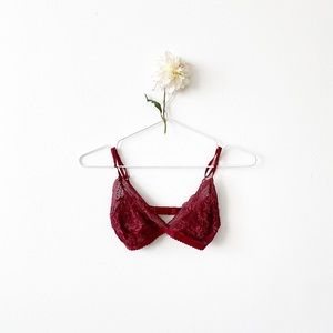 2/$20 Aritzia Talula Lace Triangle Bralette